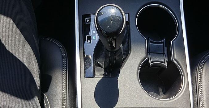 Россияне стали чаще покупать машины с автоматической коробкой передач