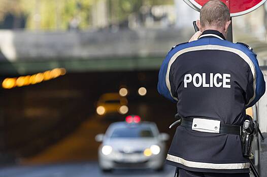 Автомобиль въехал в толпу на рождественской ярмарке