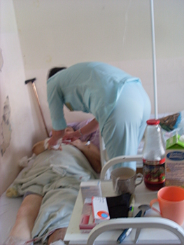 В Выборгской ЦРБ пациент 14 часов пролежал на полу