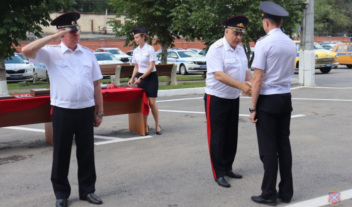 В Волгограде в день ГИБДД наградили лучших сотрудников Госавтоинспекции