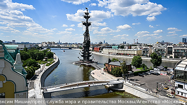 Ученые научились определять содержание пластика в Москве-реке с помощью касторки