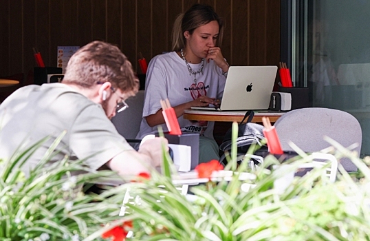 Режим самозанятых в РФ сохранят до 2028 года, но власти готовят изменения