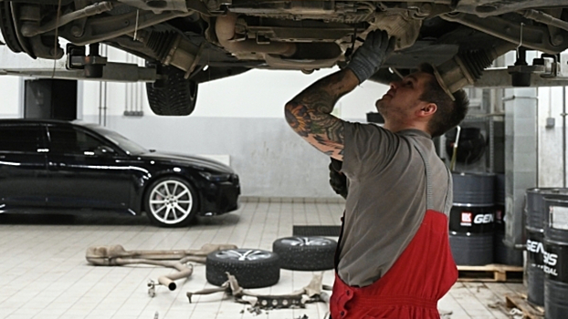 Сервисные центры раскрыли самые частые поломки автомобилей осенью