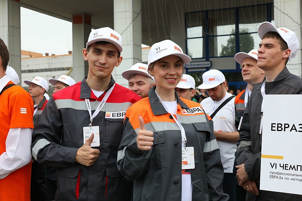 Работники ЕВРАЗ НТМК и ЕВРАЗ КГОК участвуют в корпоративном чемпионате WorldSkills