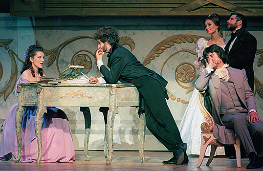 Репертуар театров хотят составлять на основе школьной программы по литературе