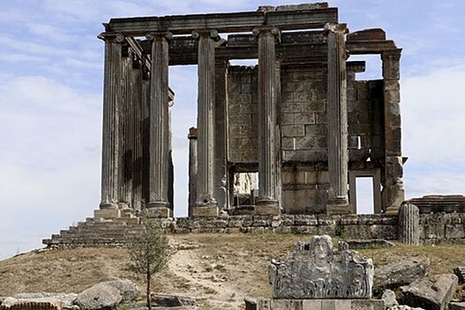 В храме Зевса нашли сотни скрытых изображений