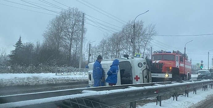 Два человека пострадали в ДТП со скорой в Кирове