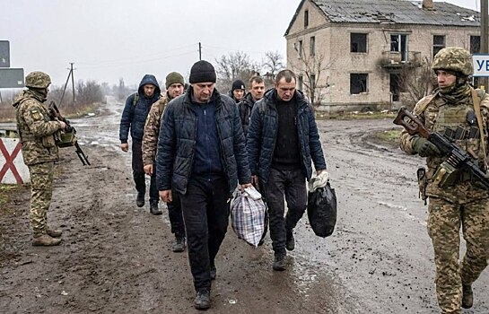 Армия на бумаге. Вернувшийся из плена «азовец»* рассказал о хаосе и бардаке в ВСУ