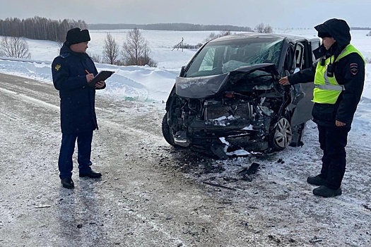 В Башкирии при столкновении двух автомобилей погибли два человека