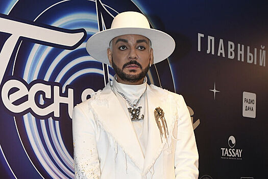 Киркоров выступил на сцене после падения с лестницы