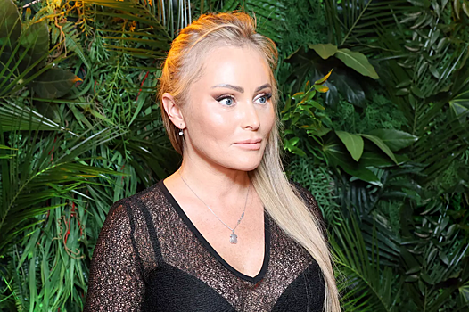 17-летняя дочь Даны Борисовой Полина сделала пластику носа