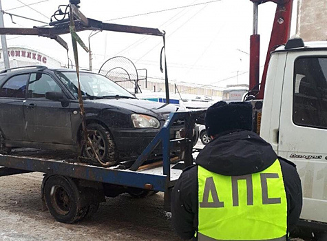 Водитель из Самары попросил полицейских эвакуировать чужую машину