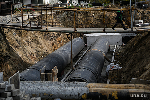 Коммунальщики из ЯНАО восстановили 1,7 тысяч метров трубопровода в Волновахе