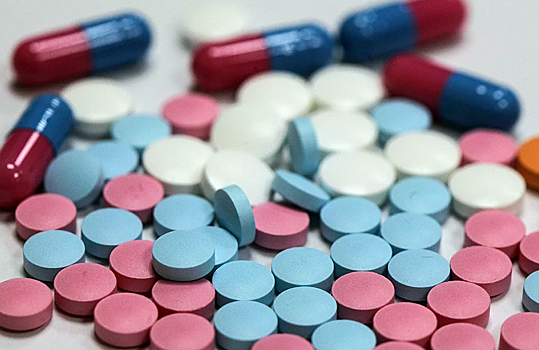 Эксперт назвал запрещенные препараты для лечения COVID дома