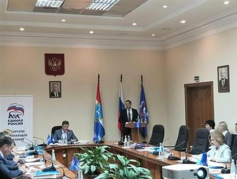 Дмитрий Азаров: "Мы создаем перемены в стране, меняя к лучшему жизнь городов и сел"