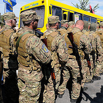 Партия Порошенко требует сохранить военный сбор