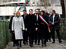 Макрон возглавил в Париже церемонию в память о жертвах терактов 7-9 января 2015 года