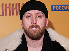 «Я удаленно построил дом»: актер Якушев рассказал о своей необычной жизни