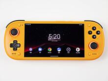 Способную запускать игры с PS2 консоль Retroid Pocket 6 показали вживую