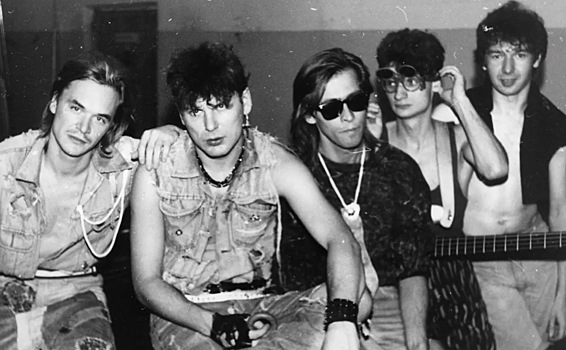 В Госдуме предложили запретить творчество популярной группы