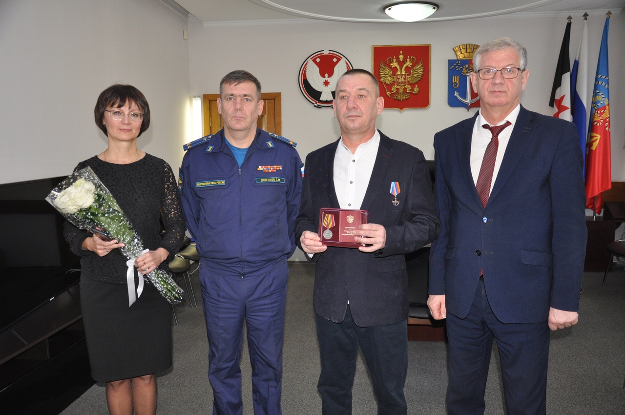 Первому жителю Воткинска после участия в боях на СВО вручили медаль «За храбрость»