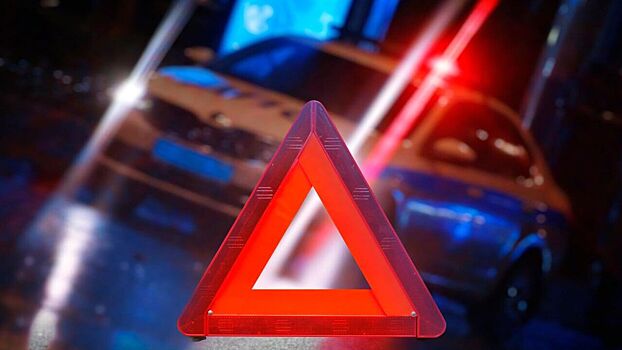 В Москве каршеринг развалился пополам в результате ДТП