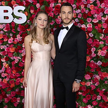 Исполнители главных ролей в сериале «Супергёрл» сыграли свадьбу