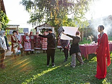 Жители деревни Карамас-Пельга снялись в клипе удмуртской исполнительницы Лади Светӥ