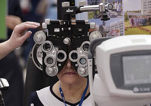 Россиянам объяснили причины внезапного ухудшения зрения после 40 лет