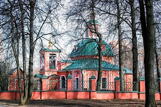 В Воронцовском парке в апреле организуют познавательные пешеходные прогулки