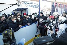 В Коркино открылся новый хоккейный корт, который оценил губернатор