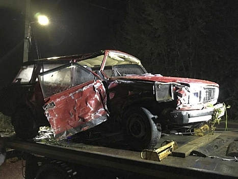 Юноша и девушка пострадали в аварии в Костромской области