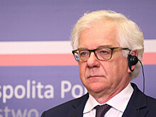 Экс-глава МИД Чапутович: Польша должна отправить военный контингент на Украину