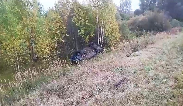 Два человека пострадали в улетевшей в кювет легковушке в Пильнинском районе