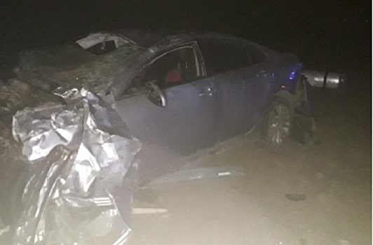 В больнице мужчина и женщина: &laquo;Газель&raquo; и иномарка столкнулись в Ростовской области