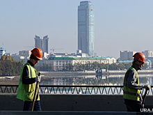 Власти Екатеринбурга подготовились к открытию Макаровского моста. Процесс ускорила новость URA.RU