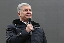 Порошенко назвал себя полковником и заявил о готовности встать на защиту Украины