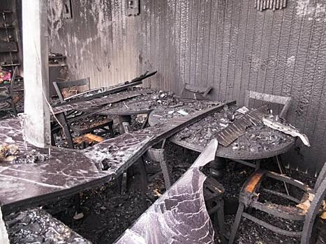 Приморским огнеборцам удалось справиться с пожаром в кафе