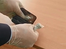 Под Волгоградом задержали мужчину с наркотиками в кейсе для наушников