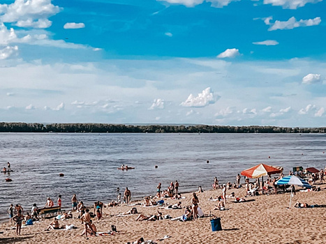 Опасный перекус: врач рассказала, что вредно есть на пляже