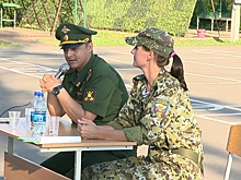 Герой России Виталий Антонов и заместитель губернатора Петр Банников посетили военно-патриотический лагерь «Хочу стать десантником»