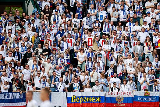 Игорь Юрганов: фанаты «Факела» — самая лучшая поддержка в моей карьере среди всех клубов