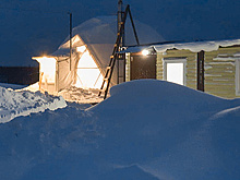 "Думала, как бы дожить до весны". Как на севере справляются с полярной ночью