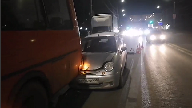 Девушка устроила ДТП с автобусом в Нижнем Новгороде