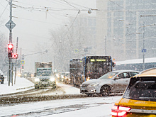 Как снегопад изменил ритм жизни Москвы? Битва со стихией, пробки и «оранжевый» уровень опасности