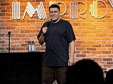 Уехавший в США российский комик высмеял эмигрантов