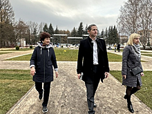 Алексей Воробьев проинспектировал ход работ по реконструкции фонтана в Пущине