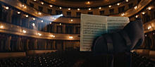 Резо Гигинеишвили снял короткометражку об оркестре для Ferrero Rocher