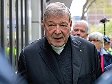 Осужденного за педофилию казначея Ватикана оправдали