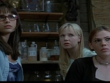 Как выглядят главные героини фильма «Факультет» спустя 22 года